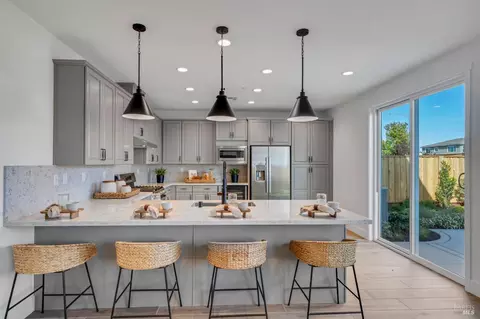 Kitchen - 516 Eagle Cir, Oakley, CA 94561 photo 2 of 6