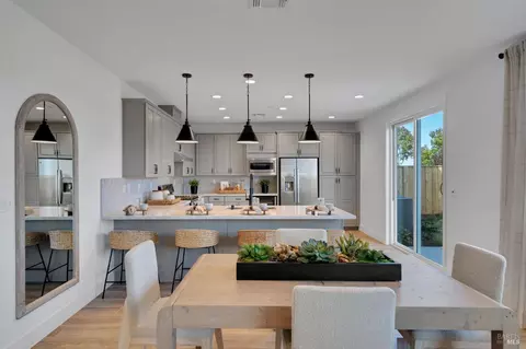 Dining - 516 Eagle Cir, Oakley, CA 94561 photo 2 of 2