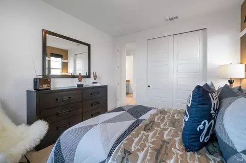 Bedroom - 516 Eagle Cir, Oakley, CA 94561 photo 15 of 16