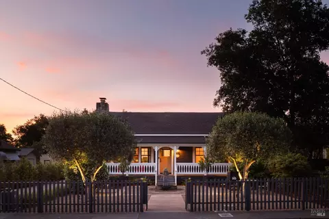 905 Charter Oak Ave, Saint Helena, CA 94574