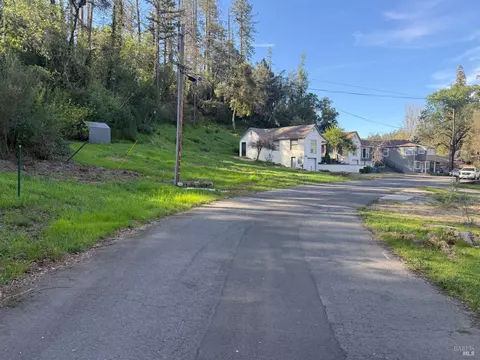 389 Circle Dr, Angwin, CA 94508 photo 4