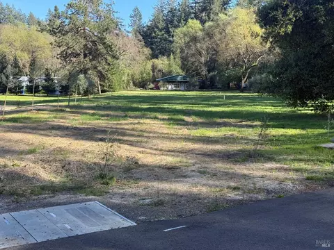 389 Circle Dr, Angwin, CA 94508 photo 2