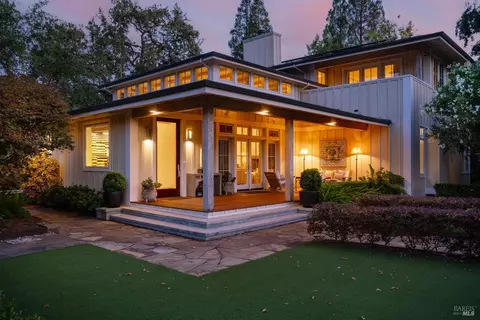 1551 Spring St, Saint Helena, CA 94574