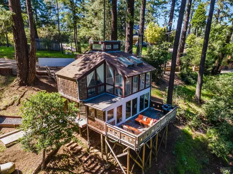 55 Sylvan Way, Woodacre, CA 94973