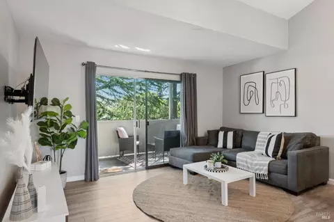 1453 Neotomas Ave #304, Santa Rosa, CA 95405
