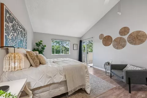1453 Neotomas Ave #304, Santa Rosa, CA 95405