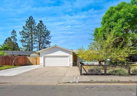 1335 Lupine Rd, Healdsburg, CA 95448