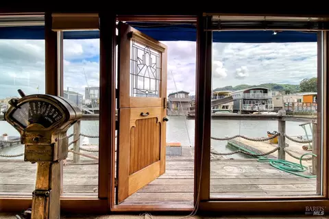 6 Yellow Ferry Dock, Sausalito, CA 94965