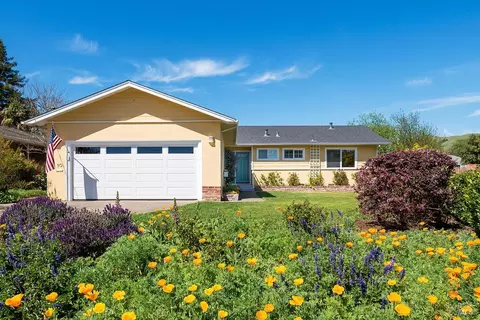 10 Saint John Ct, Novato, CA 94947