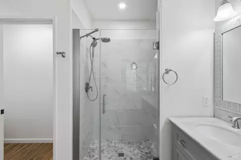 Bath - 1314 Turquoise Dr, Hercules, CA 94547 photo 3 of 4