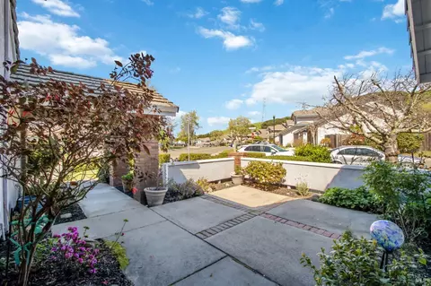 Exterior - 1314 Turquoise Dr, Hercules, CA 94547 photo 2 of 15