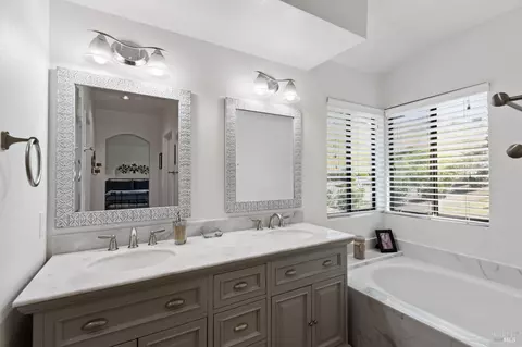 Bath - 1314 Turquoise Dr, Hercules, CA 94547 photo 2 of 4