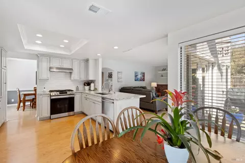 Kitchen - 1314 Turquoise Dr, Hercules, CA 94547 photo 3 of 6