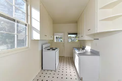 Kitchen - 1519 Main St, Napa, CA 94559 photo 3 of 6