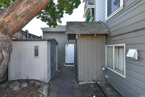 Exterior - 1519 Main St, Napa, CA 94559 photo 8 of 10