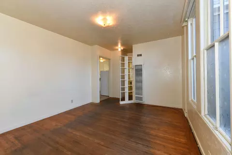 Living - 1519 Main St, Napa, CA 94559 photo 3 of 7