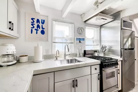 17 E Pier, Sausalito, CA 94965 photo 5