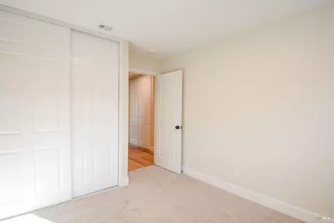 Bedroom - 905 W F St, Dixon, CA 95620 photo 5 of 8