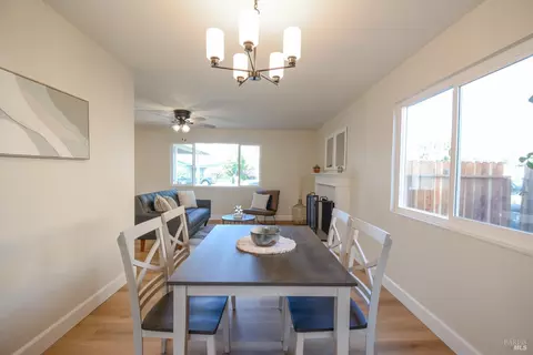 Dining - 905 W F St, Dixon, CA 95620 photo 2 of 2