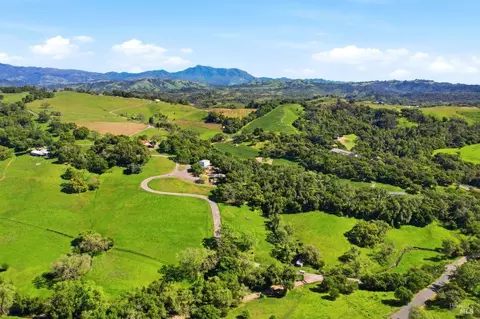 View/Area - 11850 Brooks Rd, Windsor, CA 95492 photo 2 of 13