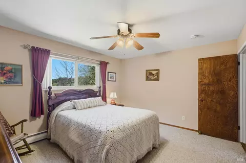 Bedroom - 11850 Brooks Rd, Windsor, CA 95492 photo 6 of 8