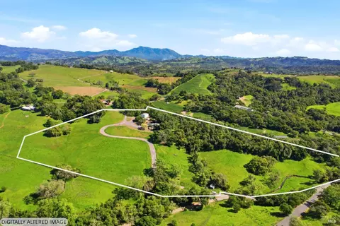 11850 Brooks Rd, Windsor, CA 95492