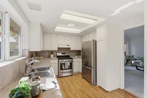 Kitchen - 105 Falcon Dr, Cotati, CA 94931 photo 1 of 4