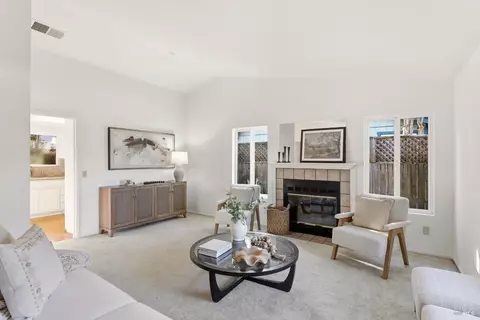 Living - 105 Falcon Dr, Cotati, CA 94931 photo 2 of 4