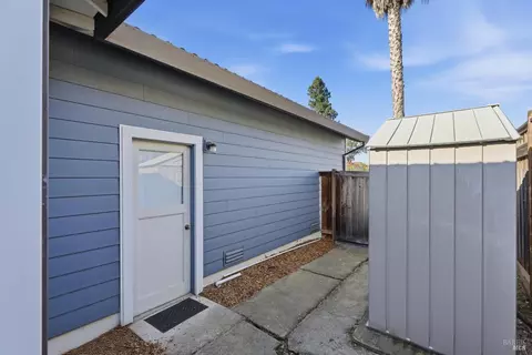 Exterior - 105 Falcon Dr, Cotati, CA 94931 photo 8 of 10