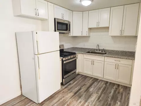 Kitchen - 1124 Union Ave, Fairfield, CA 94533 photo 3 of 6