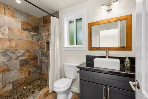 Bath - 12127 Mead Rd, Middletown, CA 95461 photo 2 of 3