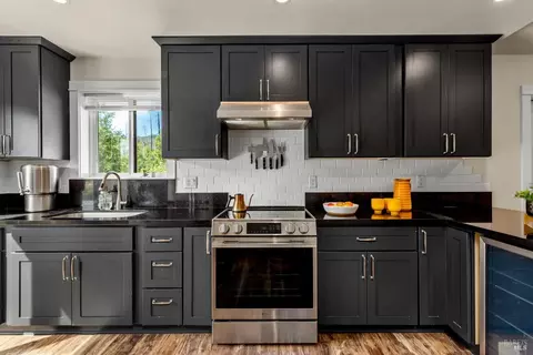 Kitchen - 12127 Mead Rd, Middletown, CA 95461 photo 3 of 5