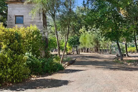 4104 St Helena Hwy, Calistoga, CA 94515