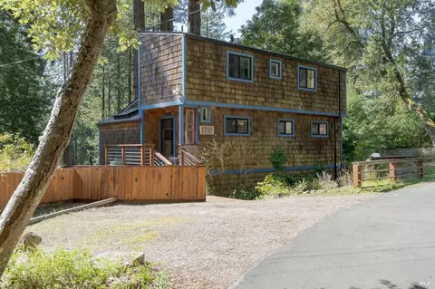 35570 Ocean View St, Gualala, CA 95445