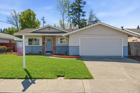 223 Camellia St, Fairfield, CA 94533