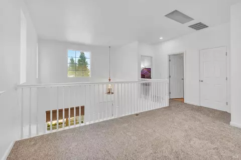 Entry Way - 1241 Valley Glen Dr, Dixon, CA 95620 photo 6 of 8