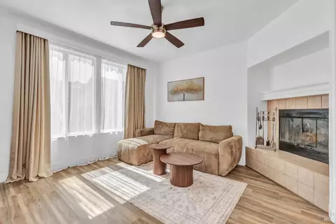 Living - 1241 Valley Glen Dr, Dixon, CA 95620 photo 1 of 3
