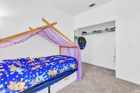 Bedroom - 1241 Valley Glen Dr, Dixon, CA 95620 photo 4 of 8