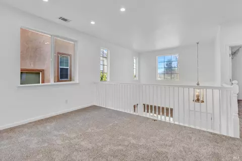 Entry Way - 1241 Valley Glen Dr, Dixon, CA 95620 photo 5 of 8