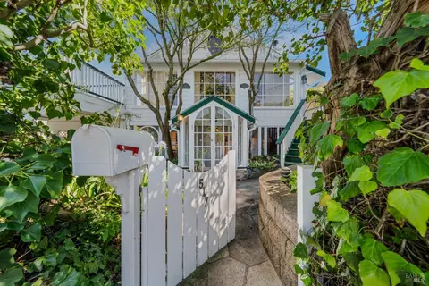 517 Pine St, Sausalito, CA 94965
