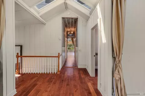 Entry Way - 517 Pine St, Sausalito, CA 94965 photo 2 of 4