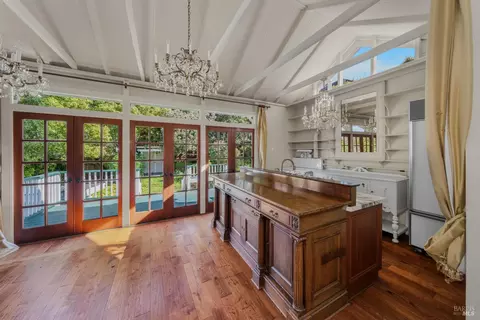 Kitchen - 517 Pine St, Sausalito, CA 94965 photo 1 of 3