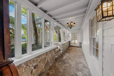 Entry Way - 517 Pine St, Sausalito, CA 94965 photo 4 of 4