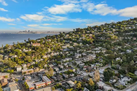 View/Area - 517 Pine St, Sausalito, CA 94965 photo 6 of 7