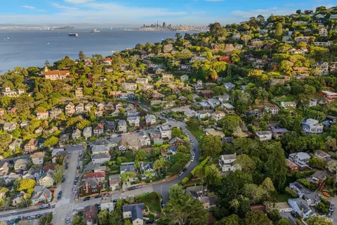 View/Area - 517 Pine St, Sausalito, CA 94965 photo 5 of 7