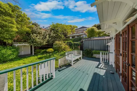 Exterior - 517 Pine St, Sausalito, CA 94965 photo 5 of 8