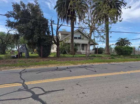 8748 Robben Rd, Dixon, CA 95620