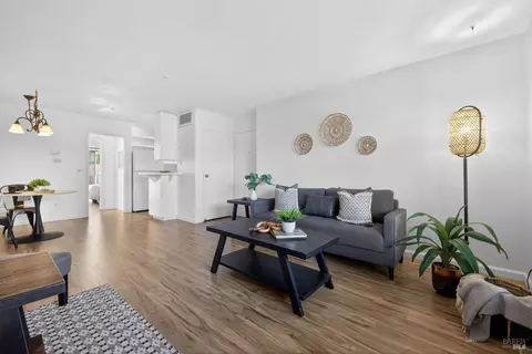 300 Stony Point Rd #139, Santa Rosa, CA 95401