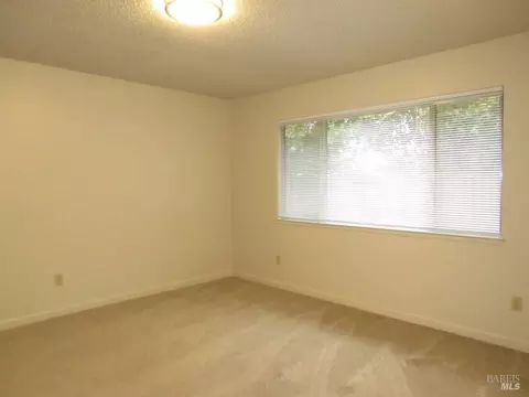 Bedroom - 344-340 El Rio Ct, Ukiah, CA 95482 photo 1 of 6