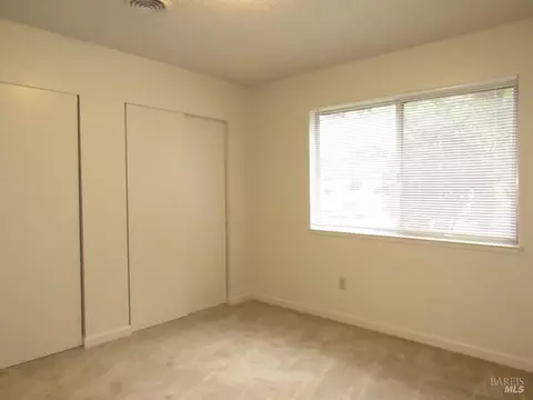 Bedroom - 344-340 El Rio Ct, Ukiah, CA 95482 photo 5 of 6